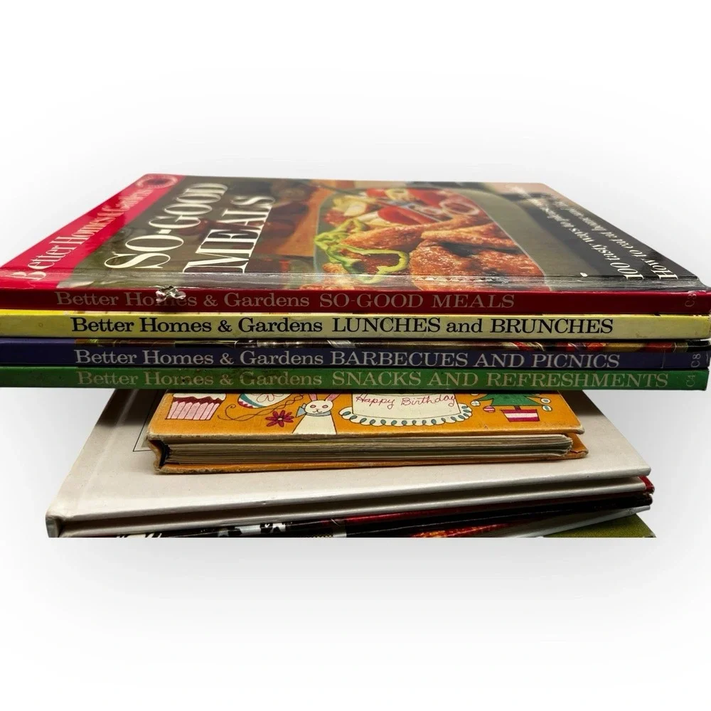 Lot 15 Vtg‎ Cookbooks Incl Betty Crocker Party Book 1st Ed + Better Homes Tupper